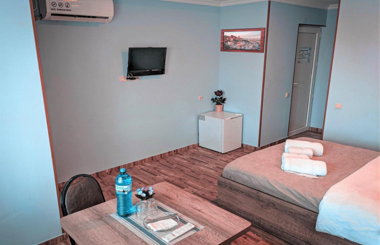 Tbilisi Airport Hotel - ATU Esterno foto